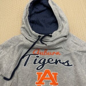 Auburn Hoodie with pocket